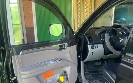 Mitsubishi Pajero Sport II рестайлинг, 2012 год, 1 700 000 рублей, 5 фотография