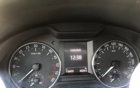 Skoda Octavia, 2014 год, 1 690 000 рублей, 10 фотография