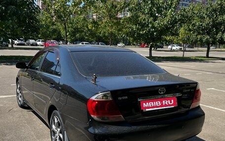 Toyota Camry V40, 2005 год, 750 000 рублей, 3 фотография