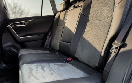 Toyota RAV4, 2025 год, 3 675 000 рублей, 19 фотография