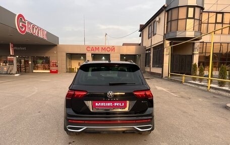 Volkswagen Tiguan II, 2021 год, 3 390 000 рублей, 5 фотография