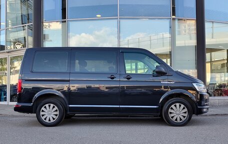 Volkswagen Caravelle T6 рестайлинг, 2019 год, 2 790 000 рублей, 6 фотография