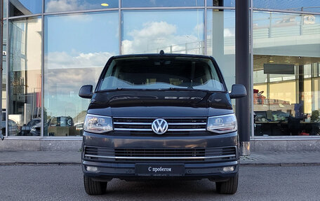 Volkswagen Caravelle T6 рестайлинг, 2019 год, 2 790 000 рублей, 3 фотография