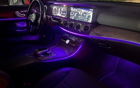 Mercedes-Benz E-Класс, 2019 год, 3 190 000 рублей, 11 фотография