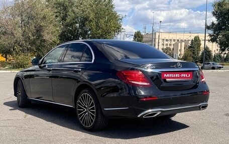 Mercedes-Benz E-Класс, 2019 год, 3 190 000 рублей, 7 фотография