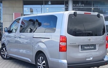 Toyota ProAce II, 2021 год, 2 500 000 рублей, 5 фотография
