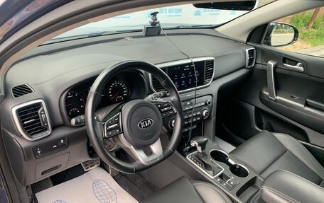 KIA Sportage IV рестайлинг, 2020 год, 2 150 000 рублей, 30 фотография