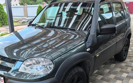 Chevrolet Niva I рестайлинг, 2016 год, 780 000 рублей, 2 фотография