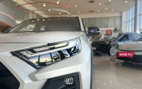 Toyota RAV4, 2025 год, 4 450 000 рублей, 9 фотография