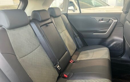 Toyota RAV4, 2025 год, 4 450 000 рублей, 19 фотография