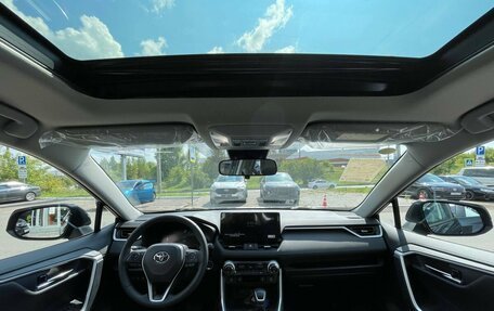 Toyota RAV4, 2025 год, 3 800 000 рублей, 26 фотография