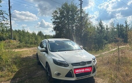 Ford Focus III, 2011 год, 800 000 рублей, 2 фотография