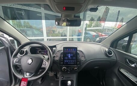 Renault Kaptur I рестайлинг, 2017 год, 1 700 000 рублей, 4 фотография