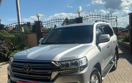 Toyota Land Cruiser 200, 2020 год, 8 500 000 рублей, 2 фотография