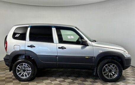 Chevrolet Niva I рестайлинг, 2019 год, 775 000 рублей, 6 фотография