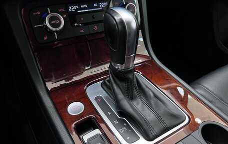 Volkswagen Touareg III, 2014 год, 3 930 000 рублей, 24 фотография