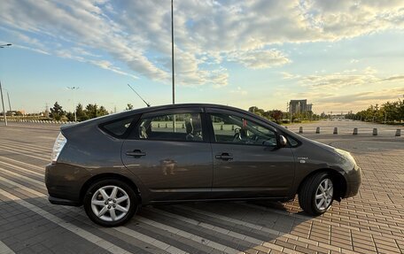Toyota Prius, 2007 год, 680 000 рублей, 9 фотография