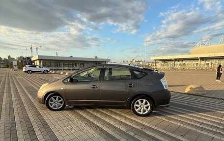 Toyota Prius, 2007 год, 680 000 рублей, 2 фотография