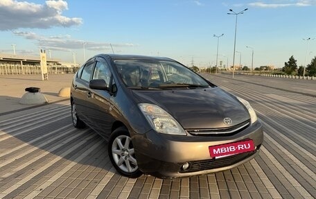Toyota Prius, 2007 год, 680 000 рублей, 10 фотография