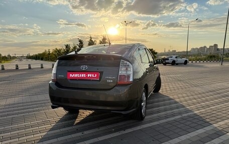 Toyota Prius, 2007 год, 680 000 рублей, 6 фотография