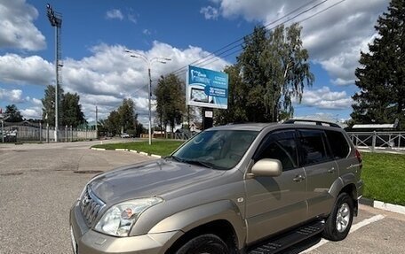 Toyota Land Cruiser Prado 120 рестайлинг, 2003 год, 1 500 000 рублей, 2 фотография