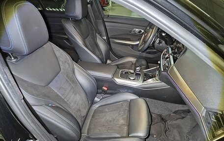 BMW 3 серия, 2021 год, 2 400 000 рублей, 20 фотография