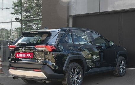 Toyota RAV4, 2024 год, 3 900 000 рублей, 5 фотография