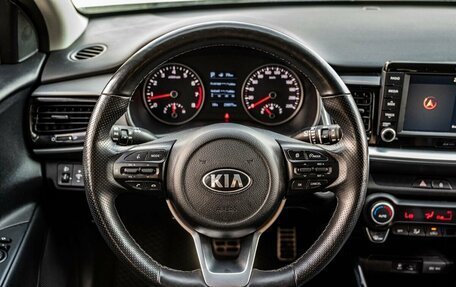 KIA Stonic, 2019 год, 1 950 000 рублей, 16 фотография