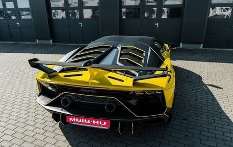 Lamborghini Aventador I рестайлинг, 2022 год, 70 000 000 рублей, 11 фотография