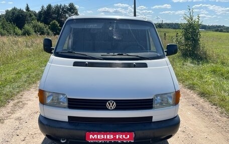 Volkswagen Transporter T4, 2000 год, 1 300 000 рублей, 1 фотография