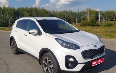KIA Sportage IV рестайлинг, 2021 год, 2 100 000 рублей, 1 фотография
