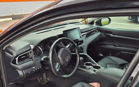 Toyota Camry, 2021 год, 3 200 000 рублей, 11 фотография