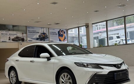 Toyota Camry, 2021 год, 2 650 000 рублей, 3 фотография