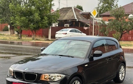 BMW 1 серия, 2010 год, 760 000 рублей, 1 фотография