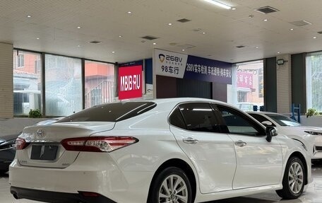 Toyota Camry, 2021 год, 2 650 000 рублей, 4 фотография