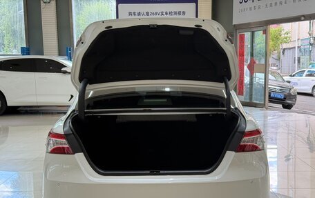 Toyota Camry, 2021 год, 2 650 000 рублей, 8 фотография