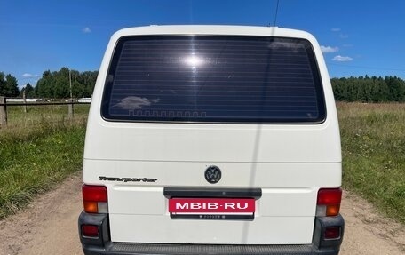 Volkswagen Transporter T4, 2000 год, 1 300 000 рублей, 2 фотография