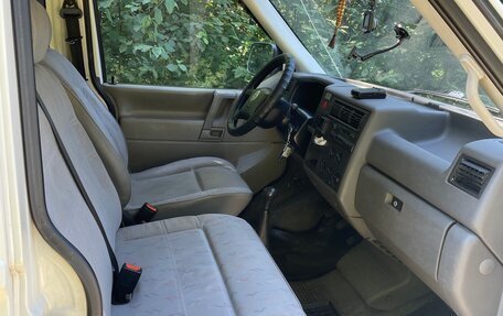 Volkswagen Transporter T4, 2000 год, 1 300 000 рублей, 10 фотография