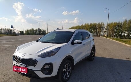 KIA Sportage IV рестайлинг, 2021 год, 2 100 000 рублей, 2 фотография