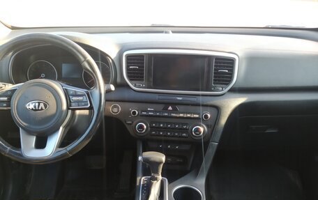 KIA Sportage IV рестайлинг, 2021 год, 2 100 000 рублей, 7 фотография
