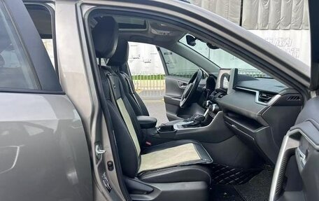 Toyota RAV4, 2021 год, 1 987 600 рублей, 9 фотография