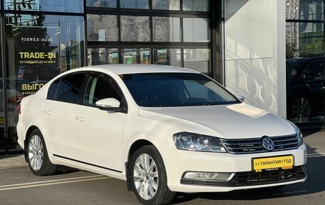 Volkswagen Passat B7, 2012 год, 975 000 рублей, 3 фотография