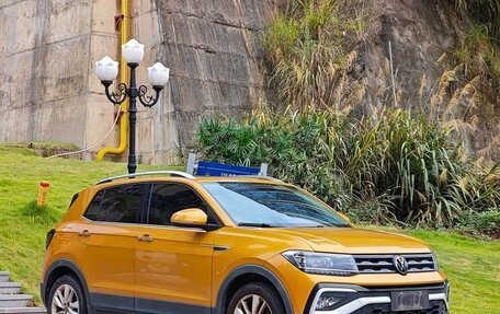 Volkswagen T-Cross I, 2021 год, 1 250 001 рублей, 3 фотография