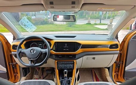 Volkswagen T-Cross I, 2021 год, 1 250 001 рублей, 11 фотография