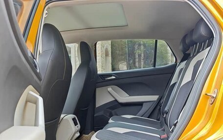 Volkswagen T-Cross I, 2021 год, 1 250 001 рублей, 16 фотография
