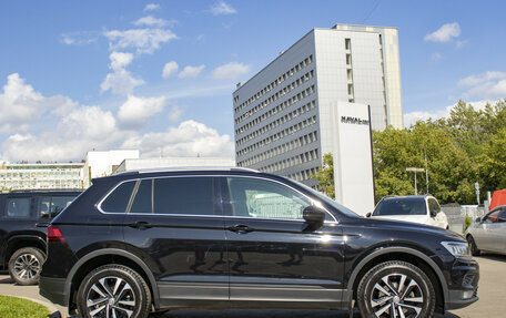 Volkswagen Tiguan II, 2019 год, 2 390 000 рублей, 4 фотография