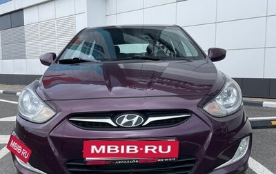 Hyundai Solaris II рестайлинг, 2012 год, 900 000 рублей, 1 фотография