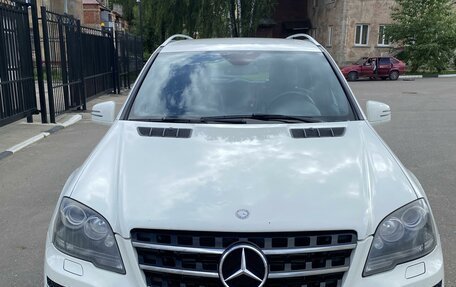 Mercedes-Benz M-Класс, 2011 год, 1 800 000 рублей, 5 фотография