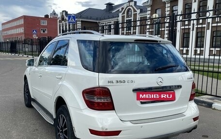 Mercedes-Benz M-Класс, 2011 год, 1 800 000 рублей, 2 фотография