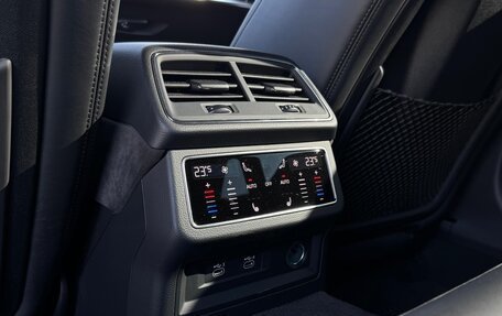 Audi R8, 2016 год, 16 000 000 рублей, 23 фотография